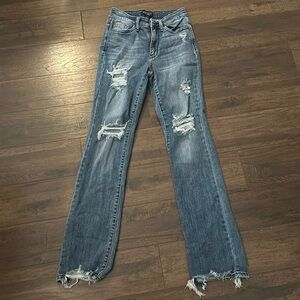 Straight Fit Judy Blue distressed jeans